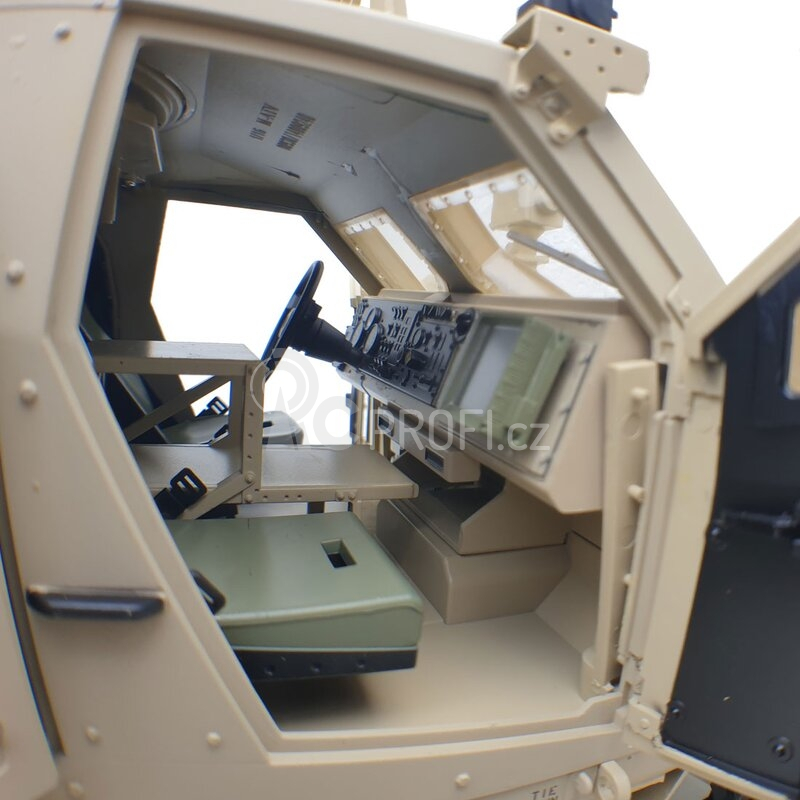 RC auto M-ATV MRAP, pouštní kamufláž