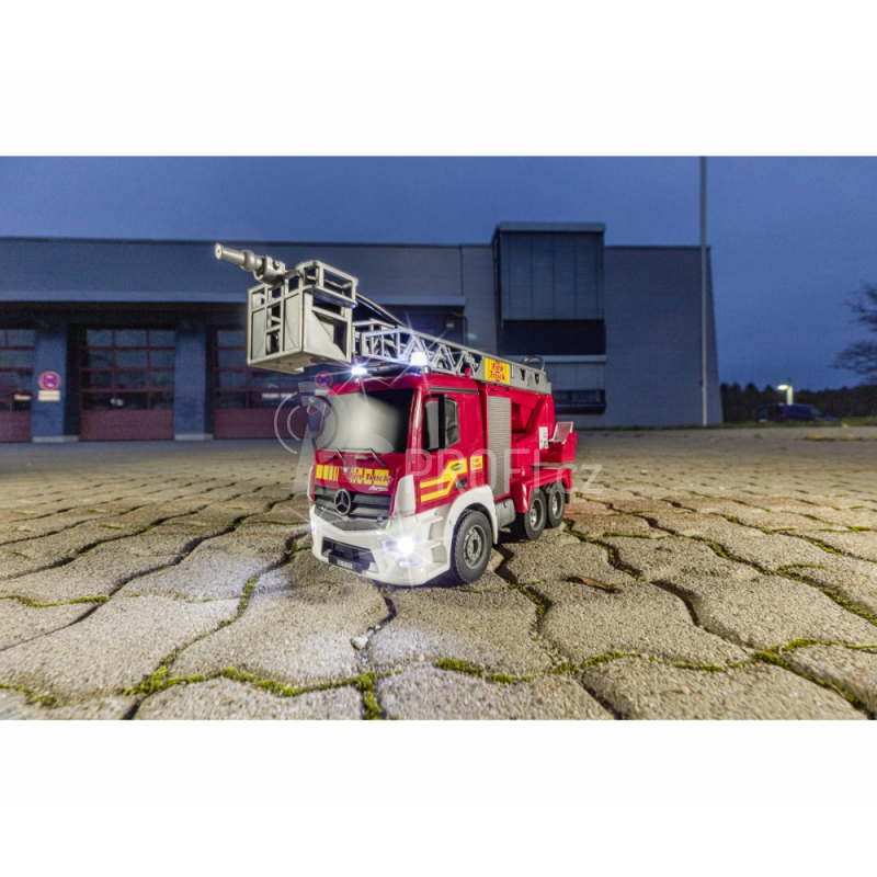 RC auto Mercedes-Benz Hasičský vůz