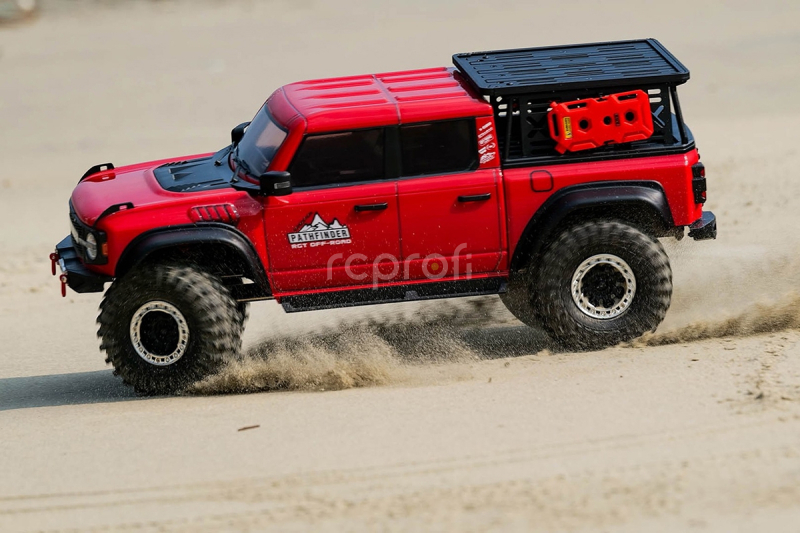 RC auto PATHFINDER 1/10 sada 2,4GHz, bílá