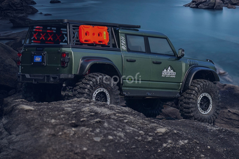 RC auto PATHFINDER 1/10 sada 2,4GHz, bílá