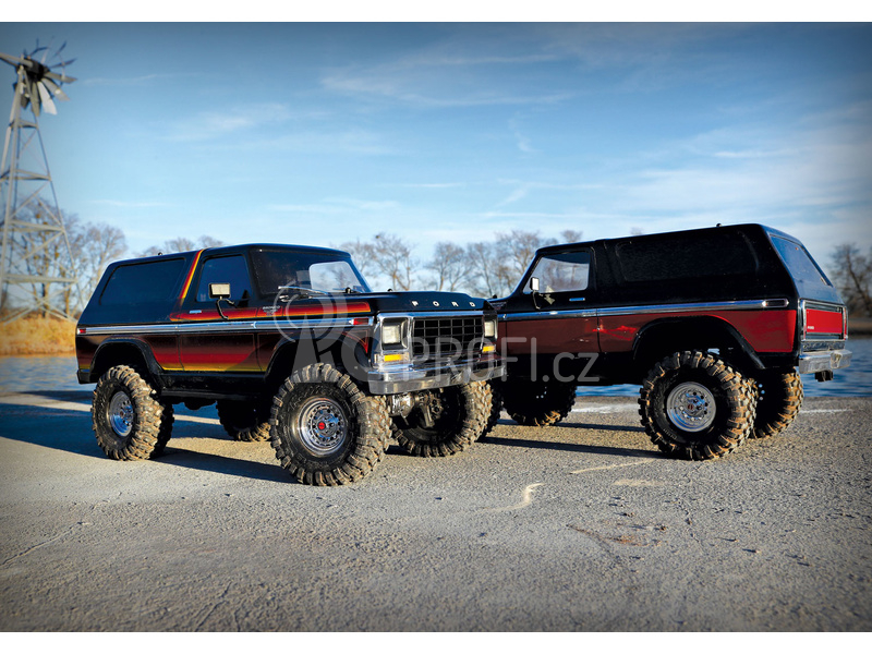RC auto Traxxas TRX-4 Ford Bronco 1:10 TQi, červená