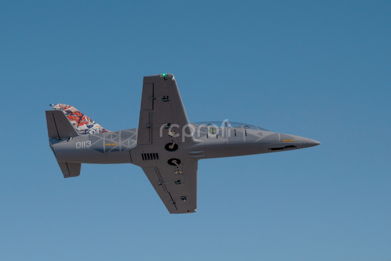 RC letadlo KAVAN L-39 Skyfox 1088mm, bílá