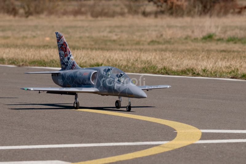 RC letadlo KAVAN L-39 Skyfox 1088mm, bílá