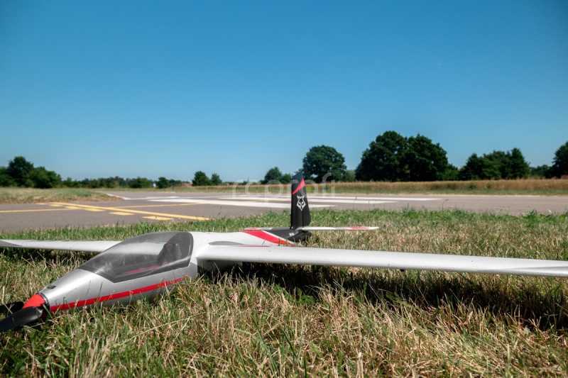RC letadlo KAVAN Swift S-1 2400mm ARF, červená