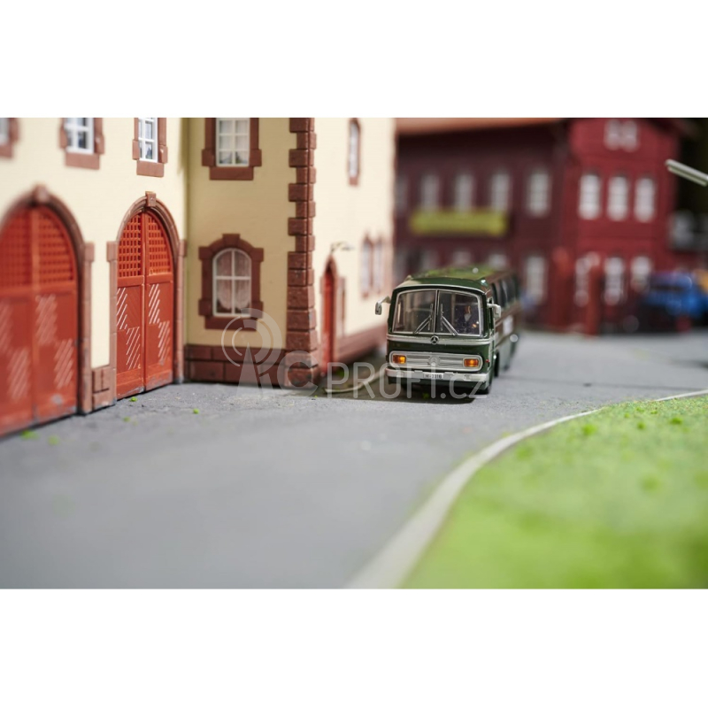 RC sada MB policejní autobus O 302 1:87