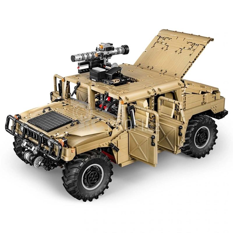 RC stavebnice Humvee Off-Road 1/8 