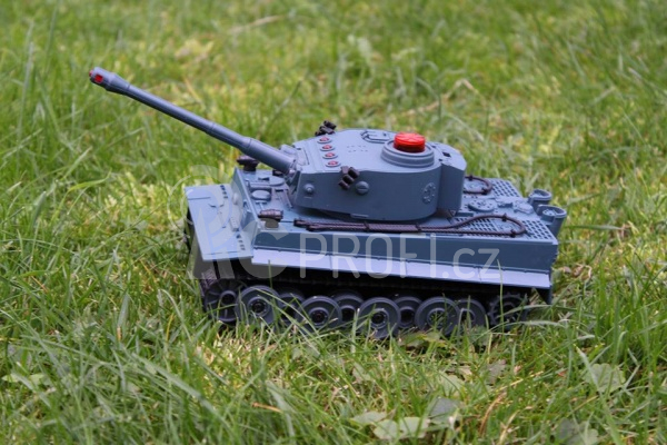 RC tanky German Tiger a ruský T34