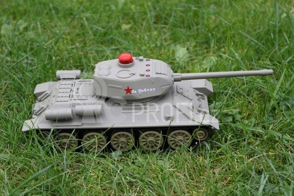 RC tanky German Tiger a ruský T34