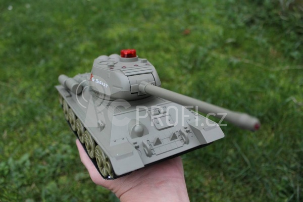 RC tanky German Tiger a ruský T34