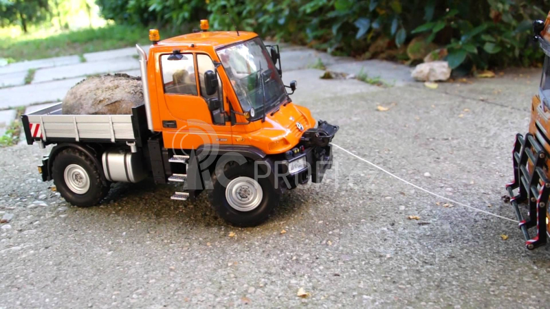 RC Unimog U300, oranžová