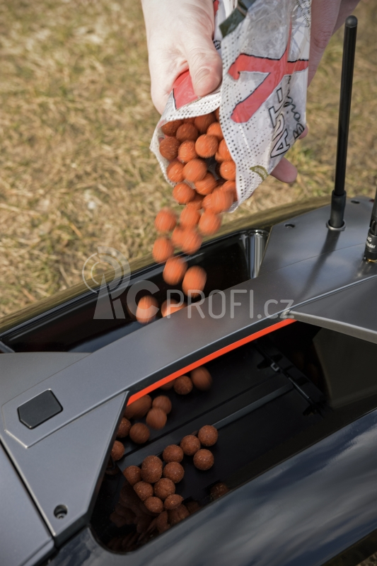 RC zavážecí lodička Baiting 2500 2,4GHz RTR s GPS a sonarem