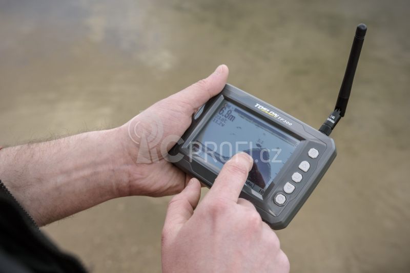 RC zavážecí lodička Baiting 2500 2,4GHz RTR s GPS a sonarem