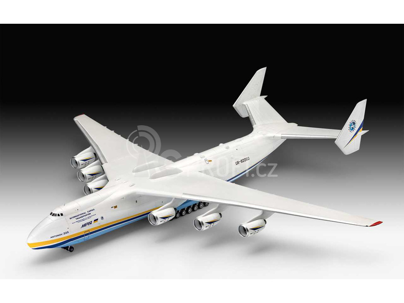 Revell Antonov An-225 Mrija (1:144)