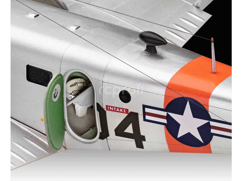 Revell Beechcraft Model 18 (1:48) (sada)