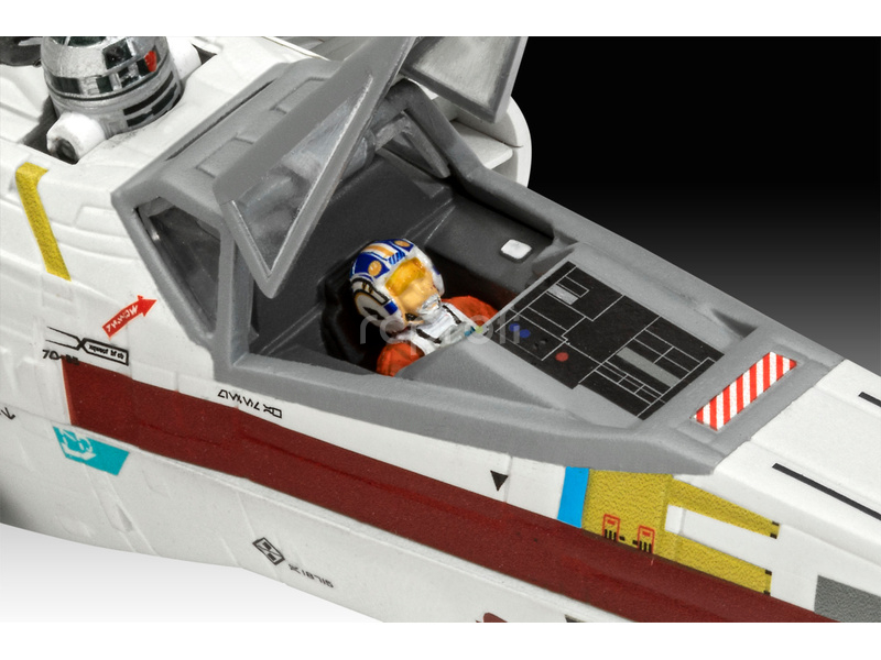 Revell Carson Teva's X-Wing Fighter: The Mandalorian (1:57)