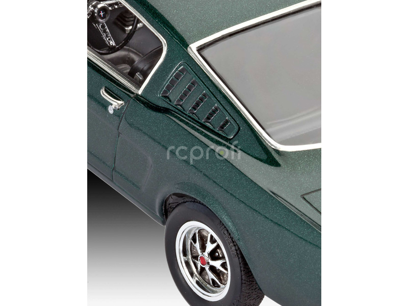 Revell Ford Mustang 1965 2+2 Fastback (1:24)