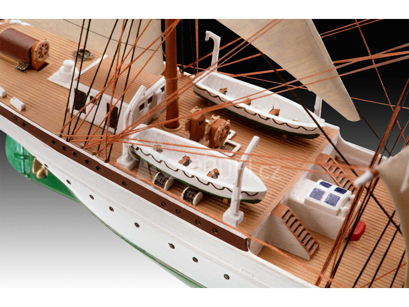 Revell Gorch Fock (1:350)