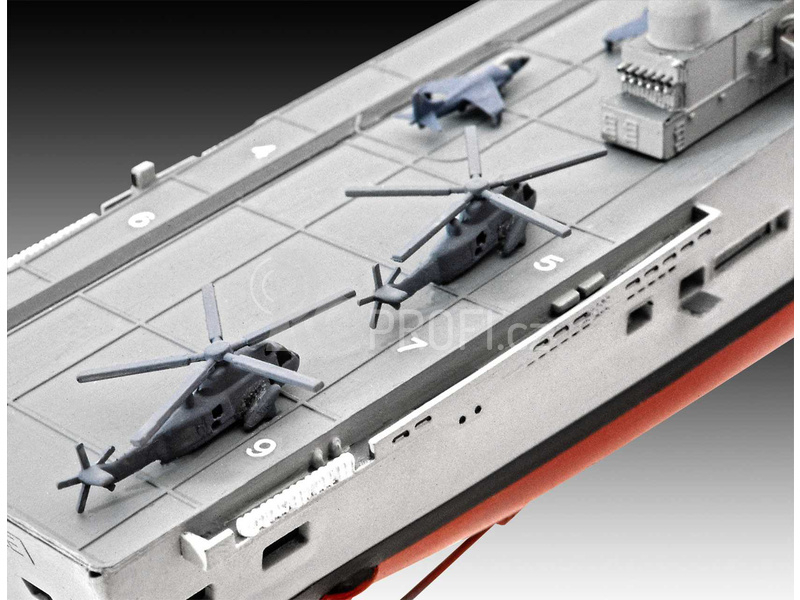 Revell HMS Invincible (Falkland War) (1:700) (set)