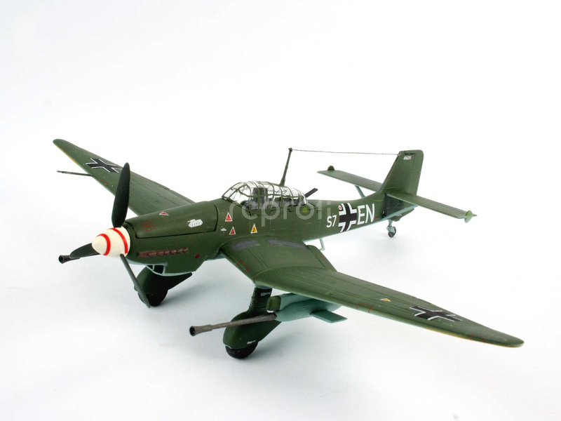 Revell Junkers Ju87 G/D Tank Buster (1:72) (Starter Kit)
