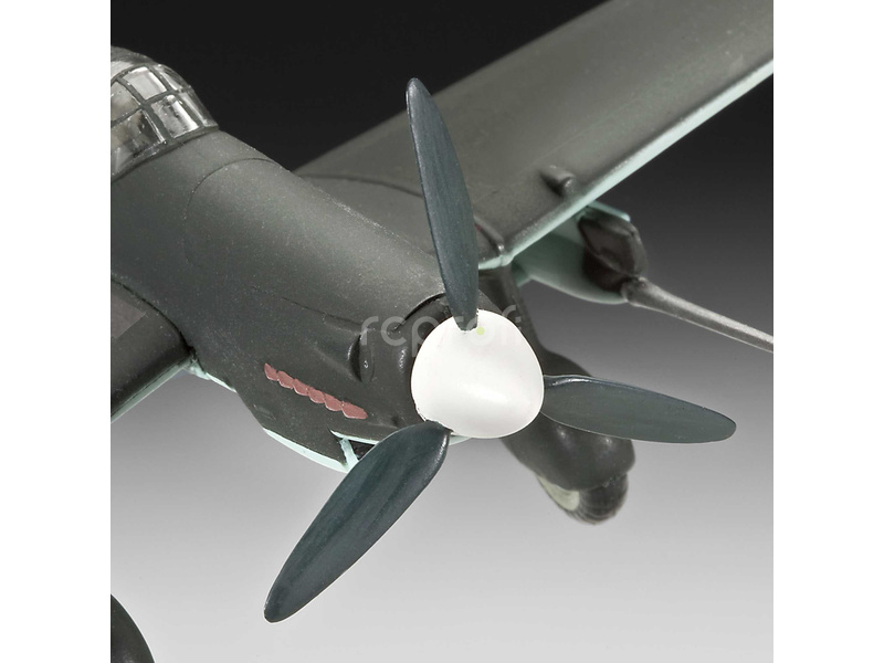 Revell Junkers Ju87 G/D Tank Buster (1:72) (Starter Kit)