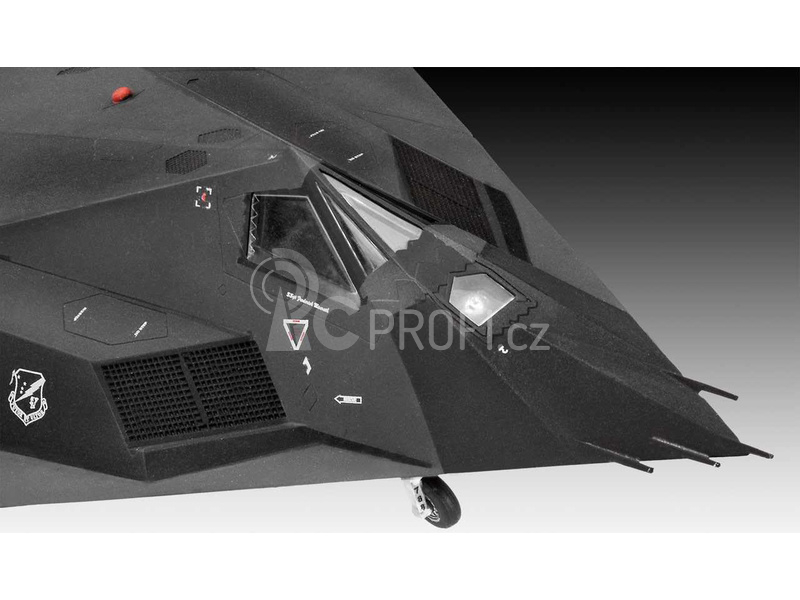 Revell Lockheed Martin F-117A Nighthawk (1:72)