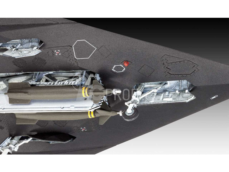 Revell Lockheed Martin F-117A Nighthawk (1:72)