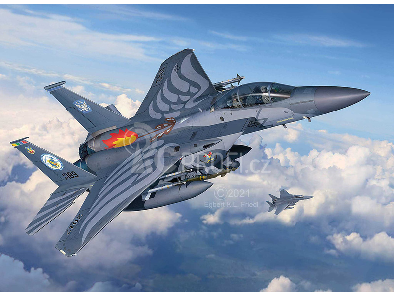 Revell McDonell F-15 E/D Strike Eagle (1:72) (sada)