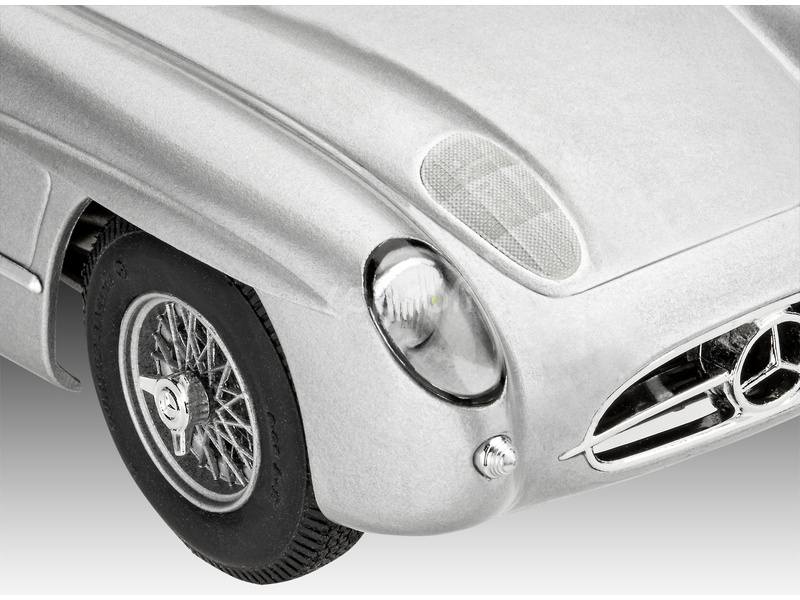 Revell Mercedes-Benz 300 SLR (70. výročí) (1:24) (giftset)