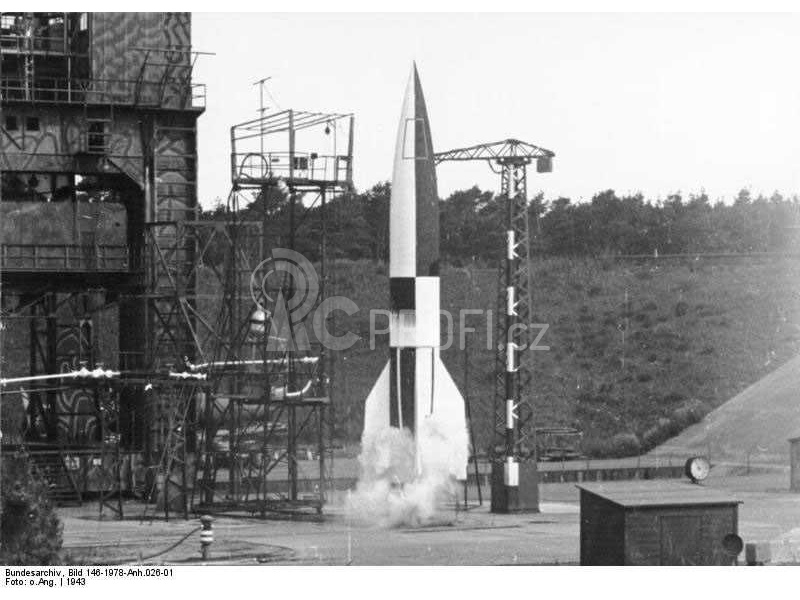 Revell německá raketa A4/V2 (1:72)