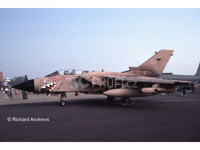 Revell Panavia Tornado GR Mk. 1 RAF Gulf War (1:32)
