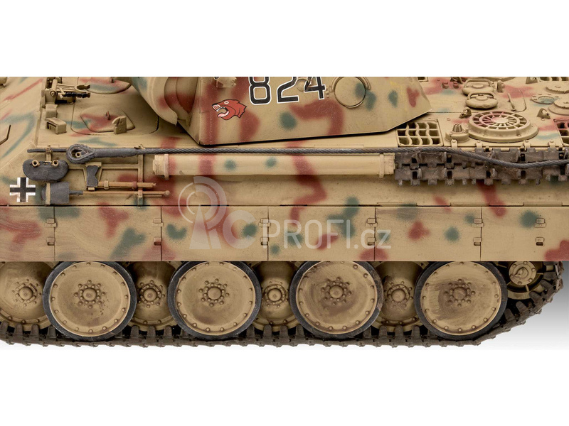 Revell Panther Ausf. D (1:35) (giftset)