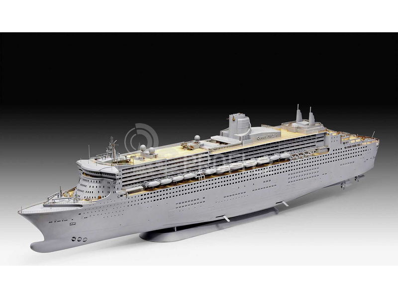 Revell Queen Mary 2 Platinum Edition (1:400)