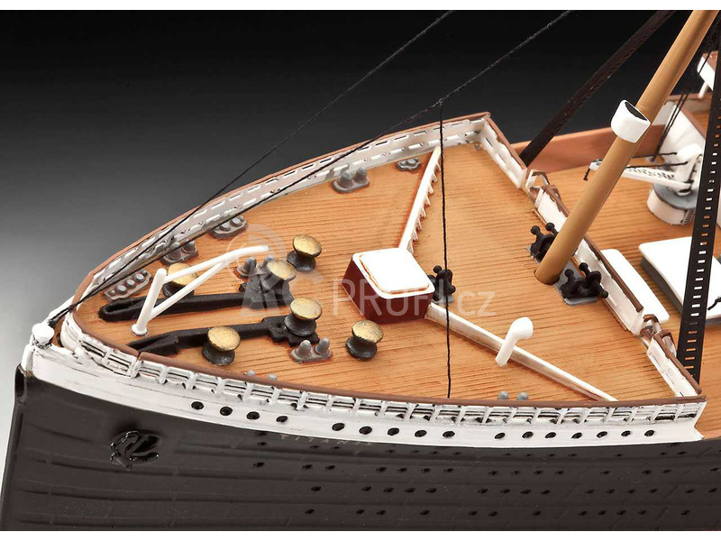 Revell R.M.S. Titanic 100th anniversary giftset