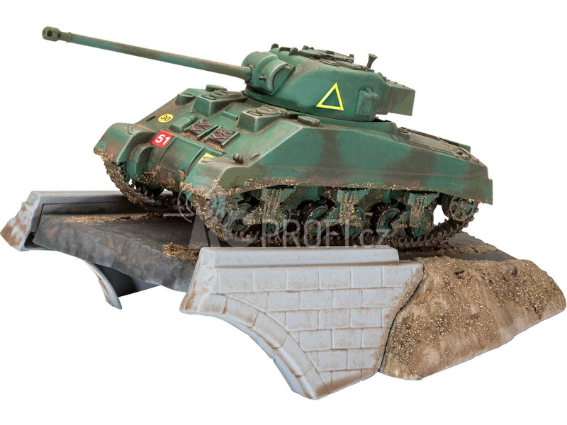 Revell Sherman Firefly (1:76) (giftset)