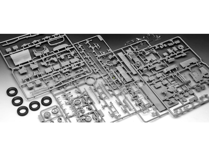 Revell Unimog 404 S (1:35) (sada)