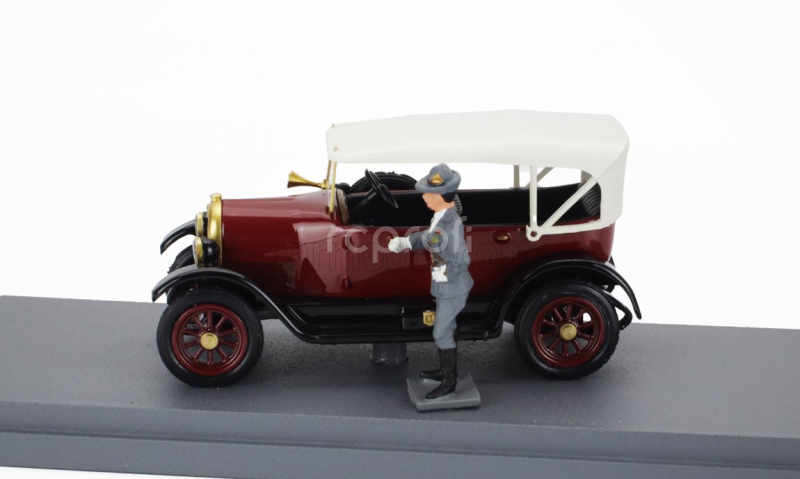 Rio-models Fiat 501 Fiume 1919 With Gabriele D'annunzio Figure 1:43 Červená Černá