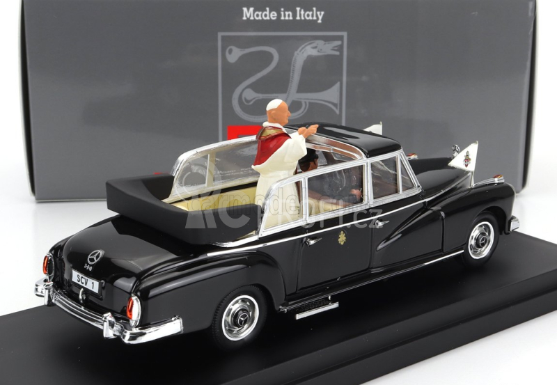 Rio-models Mercedes benz 300d Limousine Semiconvertible 1960 - With Driver And Pope Figure - Papa Giovanni Xxiii 1:43 Black
