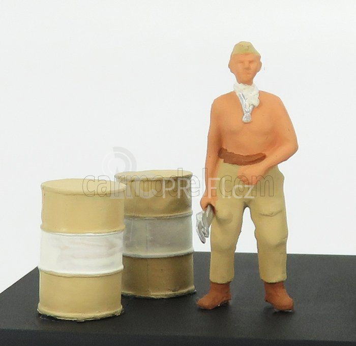 Rio-models Volkswagen Africa Korps Wehrmacht 1941 With Figures 1:43 Vojenský Zelený Písek