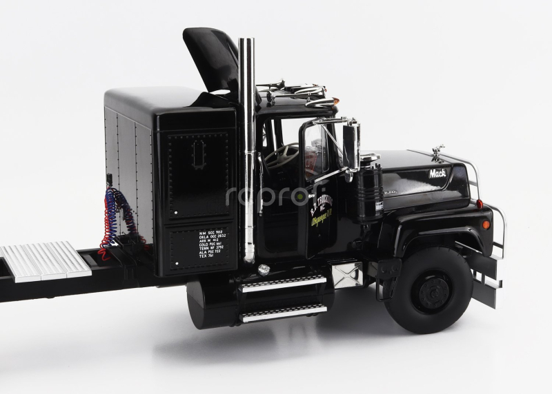 Road-kings Mack Rl700l Tractor Truck 3-assi 1974 1:18 Black