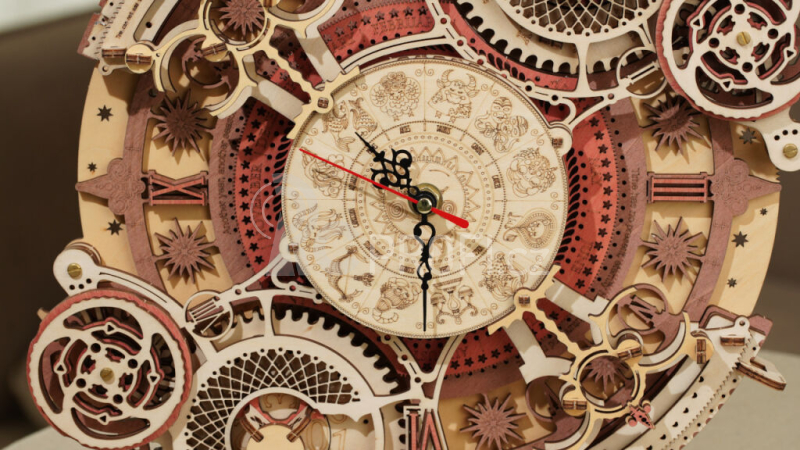 RoboTime 3D dřevěné mechanické puzzle Hodiny s kalendářem - poškozený obal