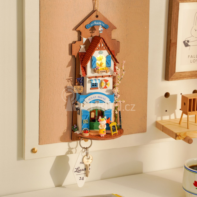 RoboTime miniatura domečku k zavěšení Ostrovní vila