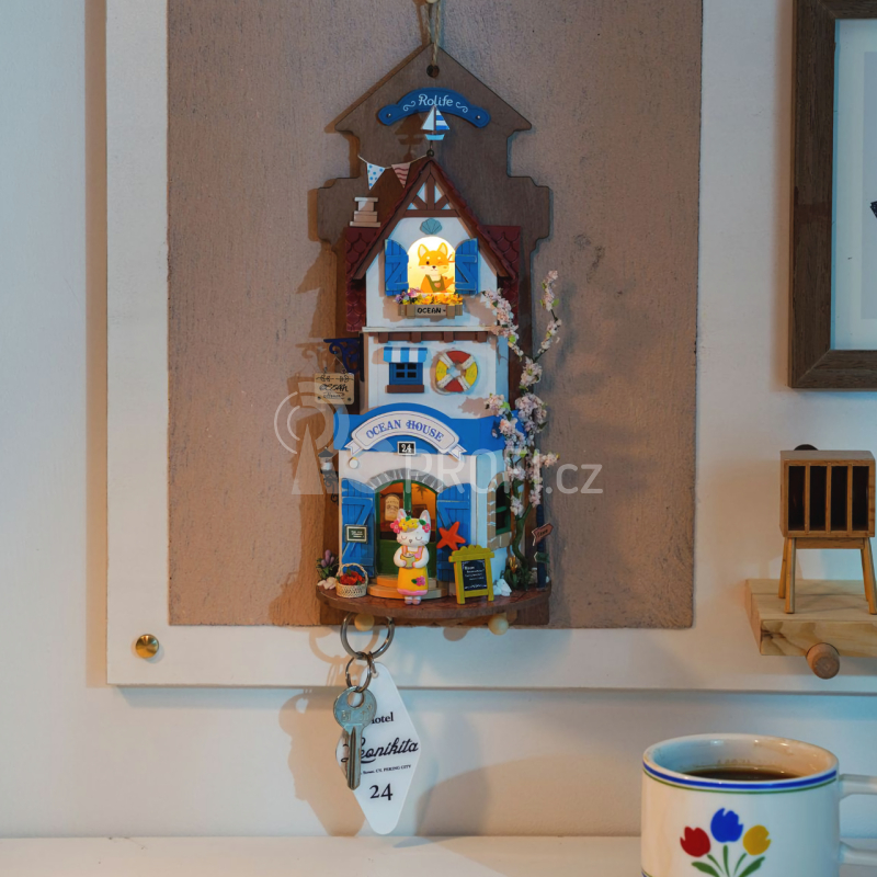 RoboTime miniatura domečku k zavěšení Ostrovní vila
