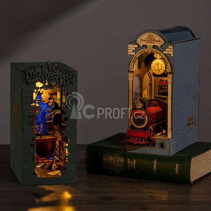 RoboTime miniatura domečku Kouzelné nádraží