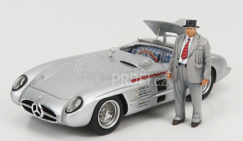 Schuco Mercedes benz Racing Car Transporter Truck Rennwagen 1955 With 300 Slr Spider 1:43 Modrá Stříbrná
