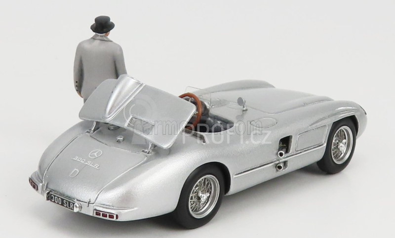 Schuco Mercedes benz Racing Car Transporter Truck Rennwagen 1955 With 300 Slr Spider 1:43 Modrá Stříbrná