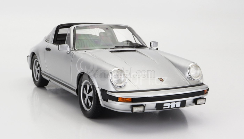 Schuco Porsche 911 Targa 1977 1:18 Silver