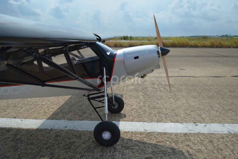 RC letadlo Shock Cub 2,59m, stříbrná