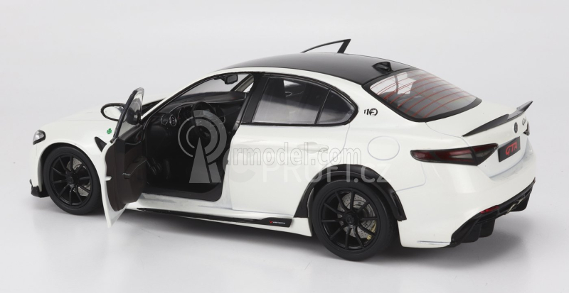 Solido Alfa romeo Giulia Gta 2021 1:18 Bílá