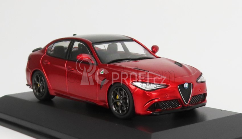 Solido Alfa romeo Giulia Quadrifoglio 2016 1:43 Red