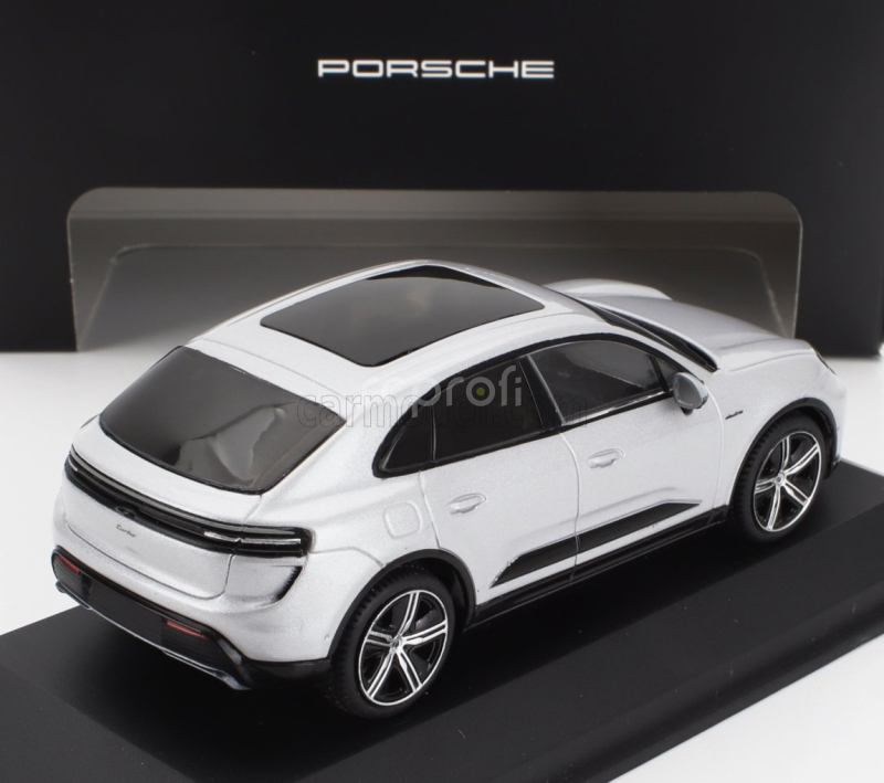 Solido Porsche Macan Turbo (h2) 2024 1:43 Ice Grey